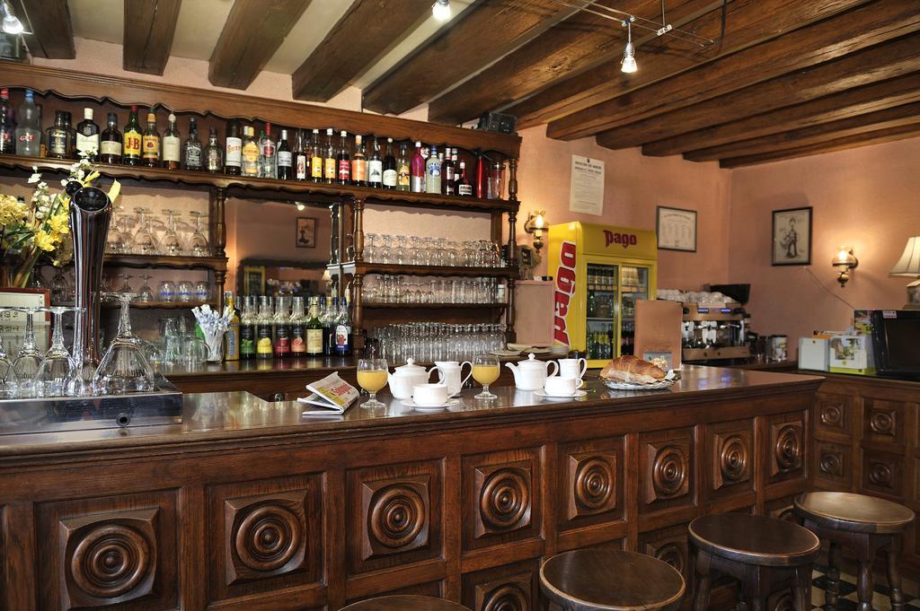 Logis Auberge A La Tete De Lard La Ferté-Imbault Екстериор снимка